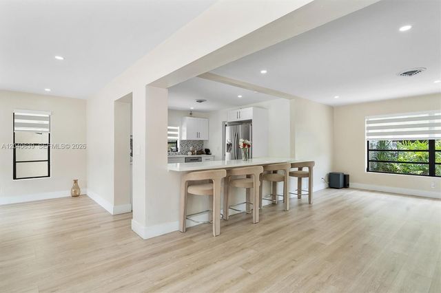 885 Azalea Court, Plantation, FL 33317