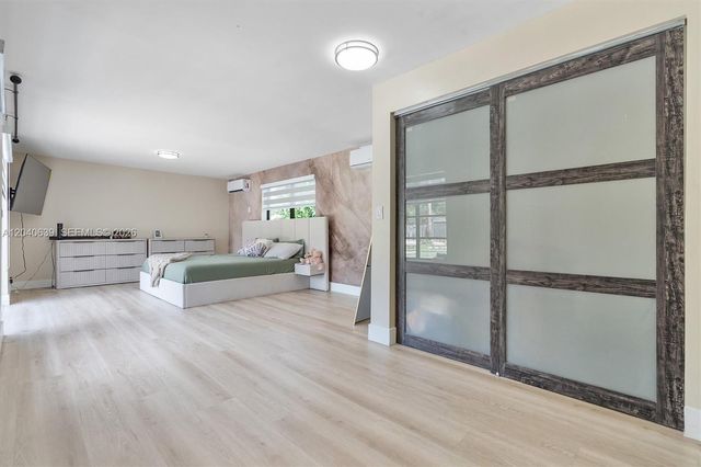 885 Azalea Court, Plantation, FL 33317