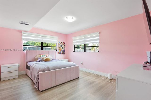 885 Azalea Court, Plantation, FL 33317