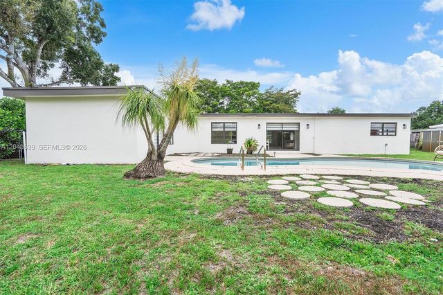 885 Azalea Court, Plantation, FL 33317