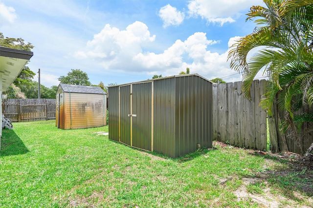 885 Azalea Court, Plantation, FL 33317