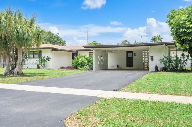 885 Azalea Court, Plantation, FL 33317