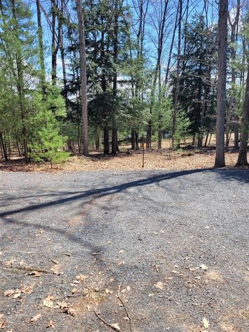 1089 Greensview Drive, Manistee, MI 49660