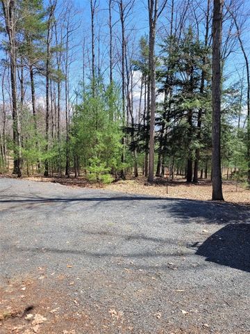 1089 Greensview Drive, Manistee, MI 49660