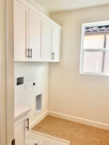 325 S Nevada Avenue, Ventura, CA 93004