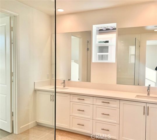 325 S Nevada Avenue, Ventura, CA 93004