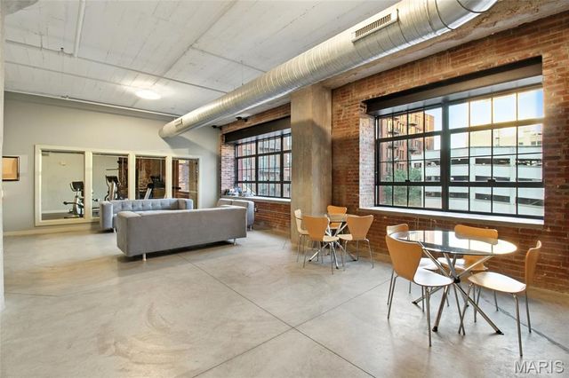 1627 Locust Street 202, St Louis, MO 63103