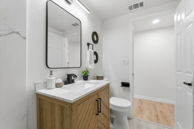 3840 San Novado Way, North Highlands, CA 95660