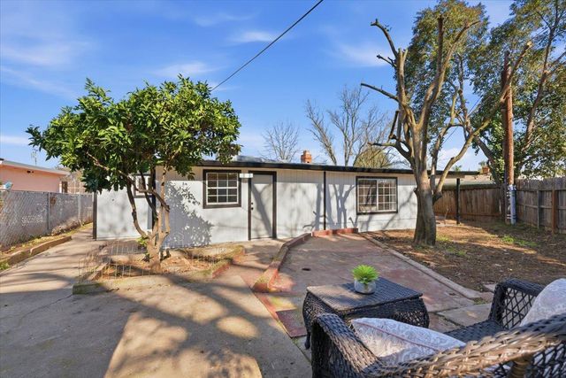 3840 San Novado Way, North Highlands, CA 95660