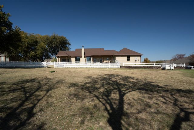317 Lonesome Star Trail, Haslet, TX 76052