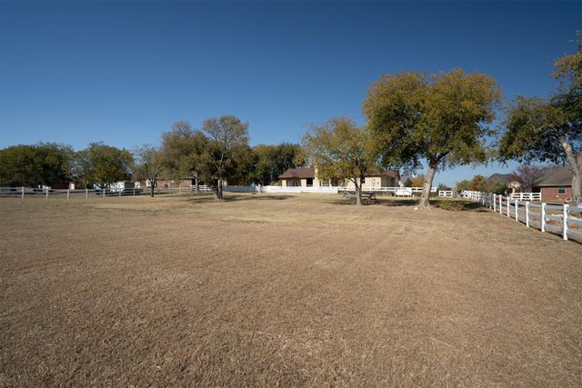 317 Lonesome Star Trail, Haslet, TX 76052