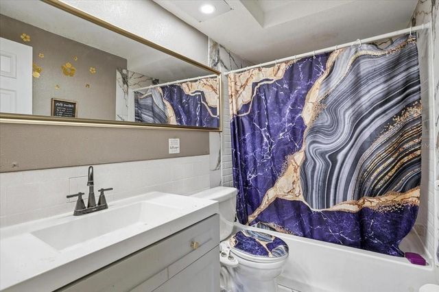 3208 KILBURN ROAD, Holiday, FL 34691