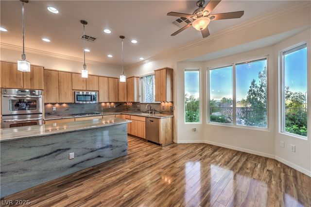 2328 Rosendale Village Avenue, Henderson, NV 89052