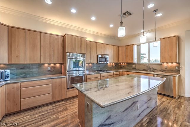 2328 Rosendale Village Avenue, Henderson, NV 89052