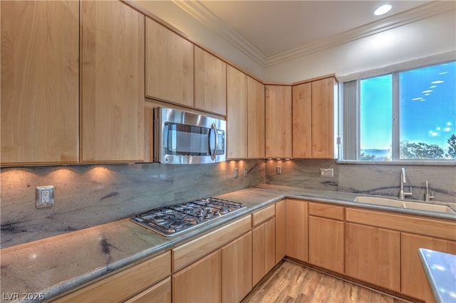 2328 Rosendale Village Avenue, Henderson, NV 89052