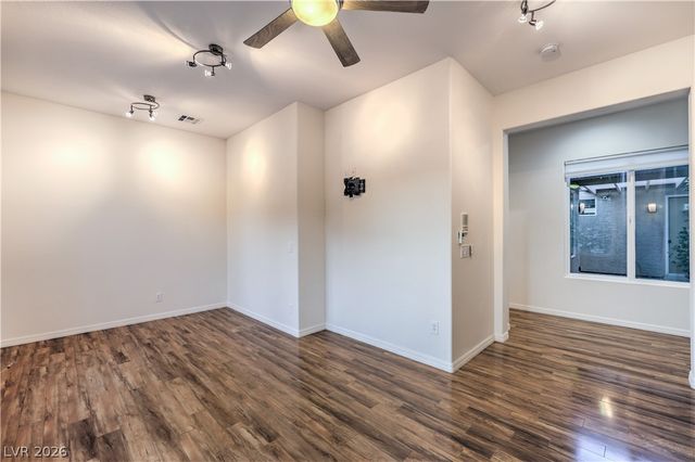 2328 Rosendale Village Avenue, Henderson, NV 89052