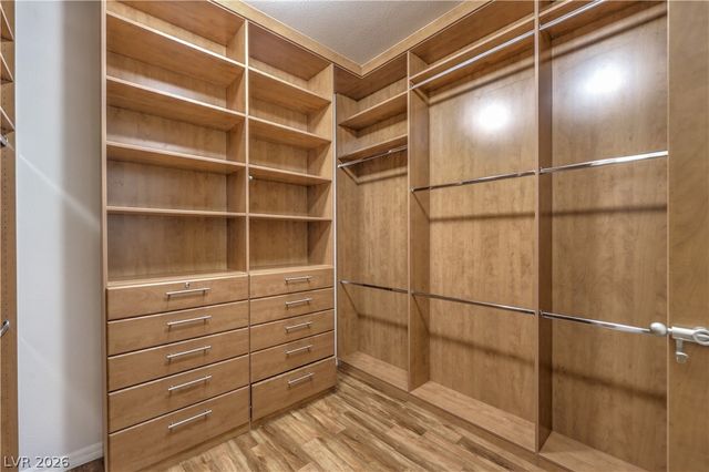 2328 Rosendale Village Avenue, Henderson, NV 89052