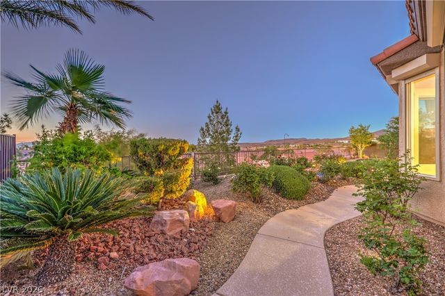 2328 Rosendale Village Avenue, Henderson, NV 89052