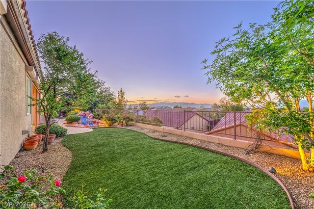 2328 Rosendale Village Avenue, Henderson, NV 89052