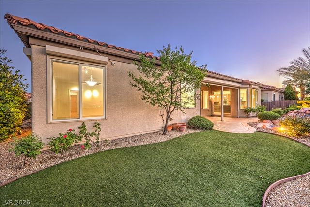 2328 Rosendale Village Avenue, Henderson, NV 89052