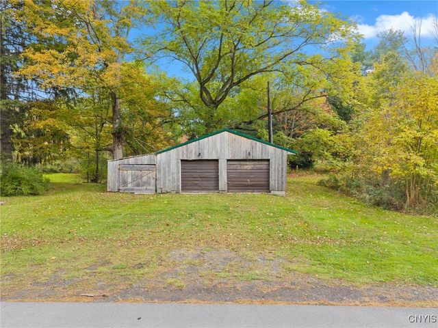 15196 State Route 104, Sterling, NY 13111