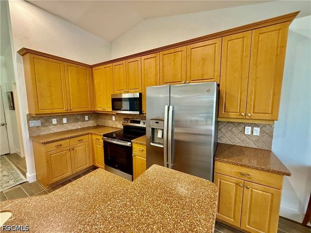 2707 7th ST W, Lehigh Acres, FL 33971