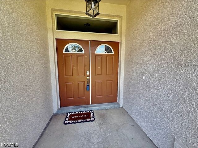 2707 7th ST W, Lehigh Acres, FL 33971