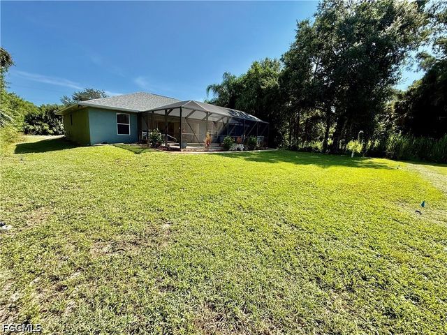 2707 7th ST W, Lehigh Acres, FL 33971
