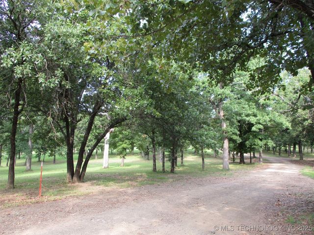 58 Edge Water Road, Eufaula, OK 74432