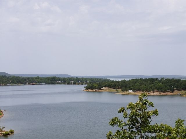 58 Edge Water Road, Eufaula, OK 74432