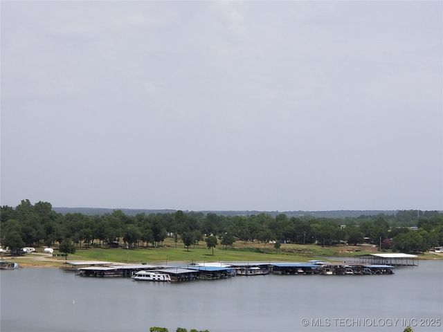 58 Edge Water Road, Eufaula, OK 74432
