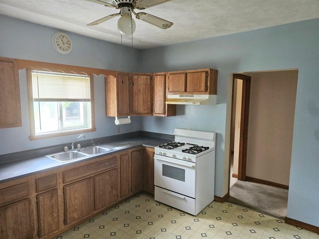 715 Lum Avenue, Kalamazoo, MI 49048