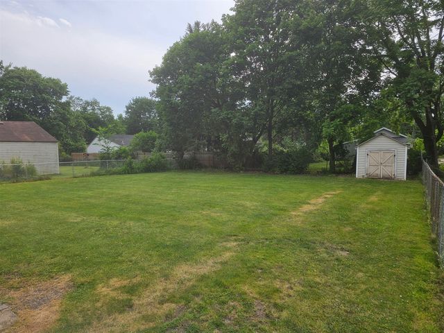 715 Lum Avenue, Kalamazoo, MI 49048