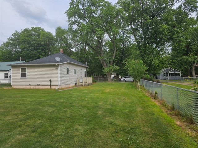 715 Lum Avenue, Kalamazoo, MI 49048