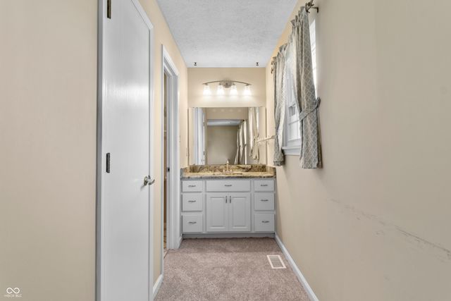 5291 Ridge Hill Way, Avon, IN 46123