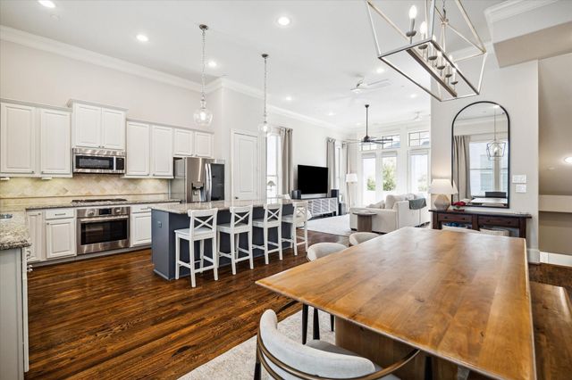 2717 Cohn Street, Houston, TX 77007