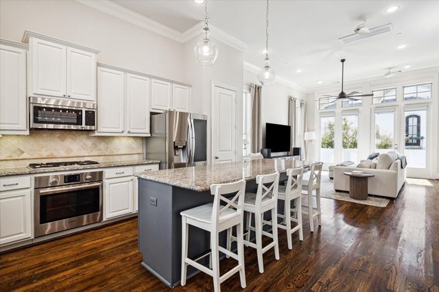 2717 Cohn Street, Houston, TX 77007