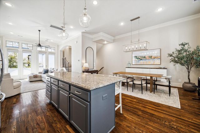 2717 Cohn Street, Houston, TX 77007