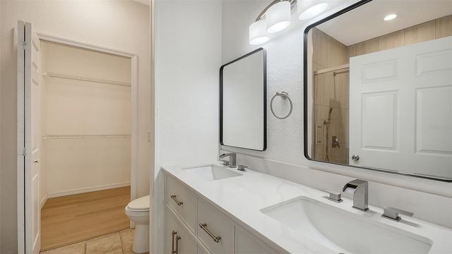 5561 ROSEHILL ROAD 104, Sarasota, FL 34233