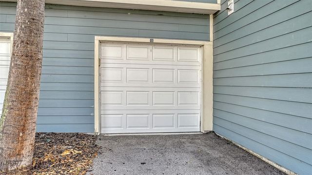 5561 ROSEHILL ROAD 104, Sarasota, FL 34233