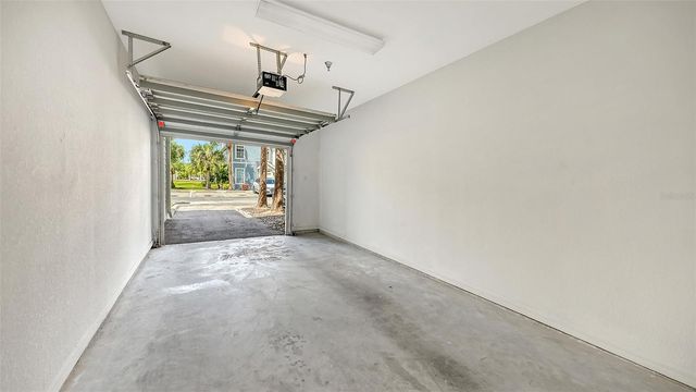 5561 ROSEHILL ROAD 104, Sarasota, FL 34233