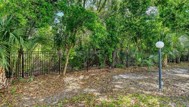 5561 ROSEHILL ROAD 104, Sarasota, FL 34233
