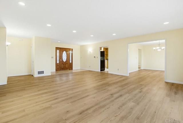 5015 Estates Way, El Cajon, CA 92020