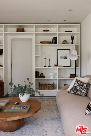 2025 Maycrest Avenue, South Pasadena, CA 91030