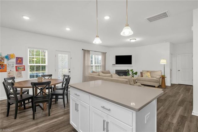 828 Sagemount Street, Jamestown, NC 27282