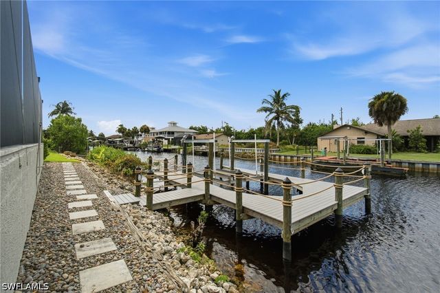 5531 Harborage DR, Fort Myers, FL 33908