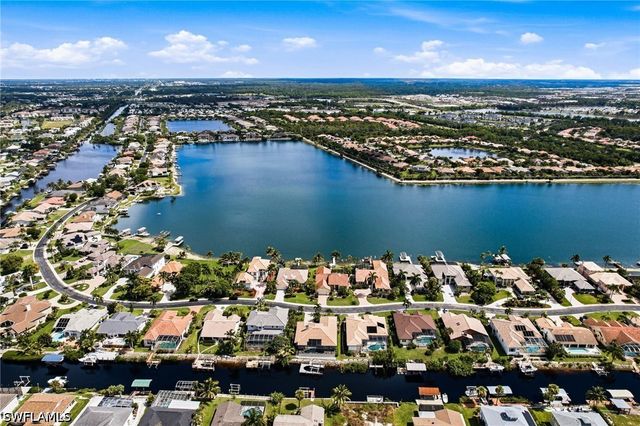 5531 Harborage DR, Fort Myers, FL 33908