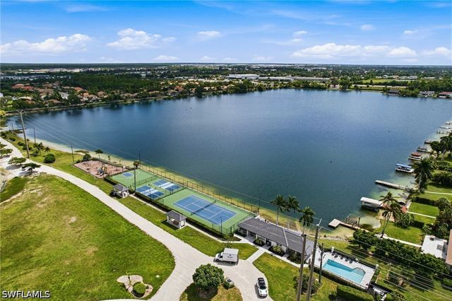 5531 Harborage DR, Fort Myers, FL 33908