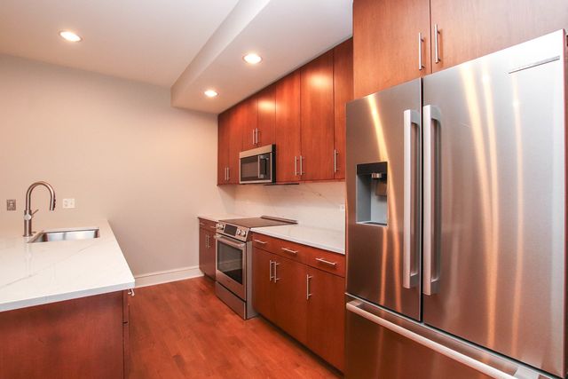 850 N Lake Shore Drive 1310, Chicago, IL 60611
