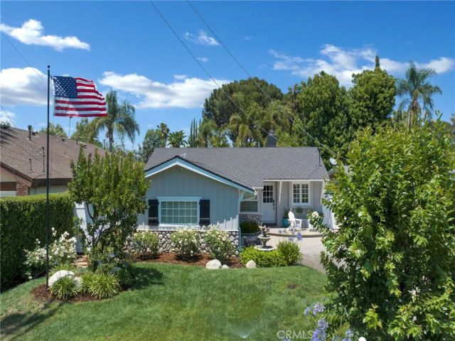23271 Sylvan, Woodland Hills, CA 91367